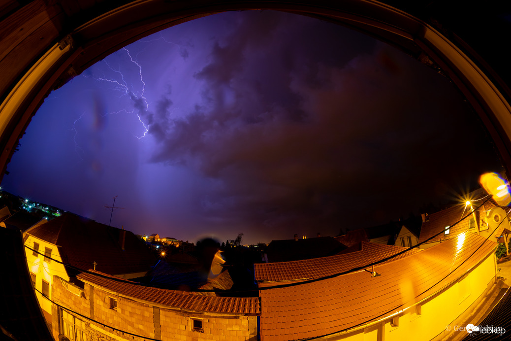 Észlelési fényképek