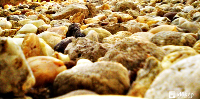 kavicsok