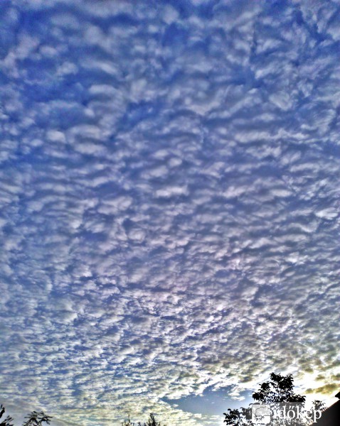 Október első napján