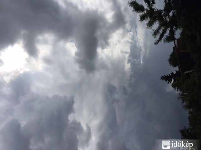 Észlelési fényképek