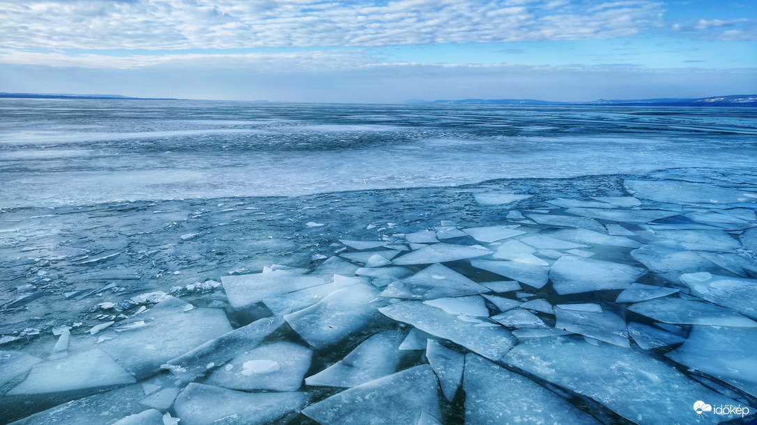 Jégtáblák a Balatonon