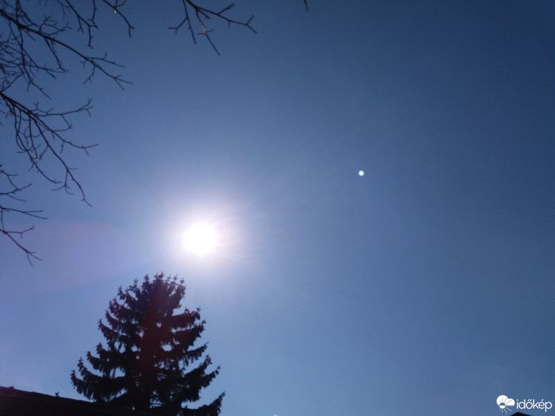 Észlelési fényképek