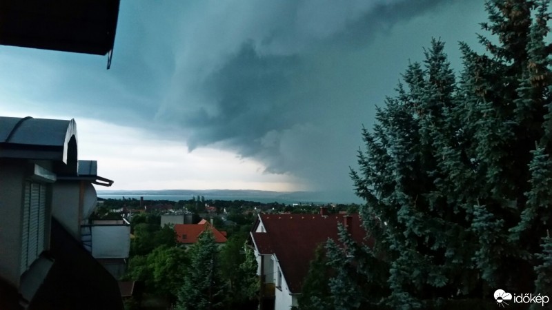 Észlelési fényképek