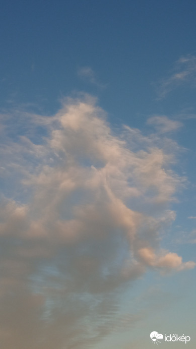 Naplemente előtti felhő formák :)