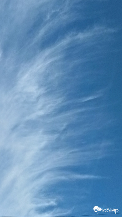 Budapest, tíz órai égkép 