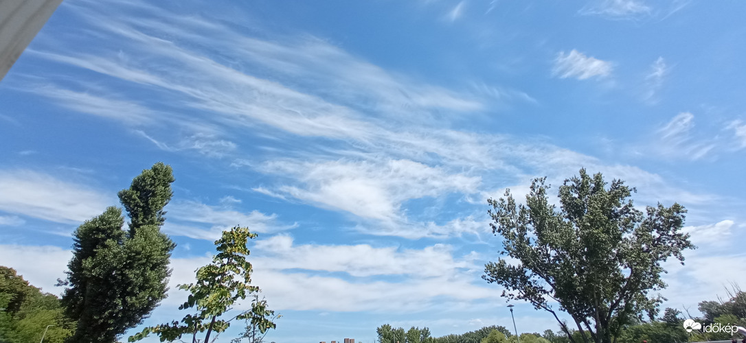 Duna parton 11:20 tájban 