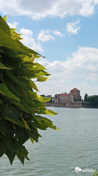 Látkép változatok a Tatai várról :)