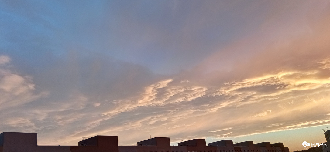 Naplemente előtt Budapesten 