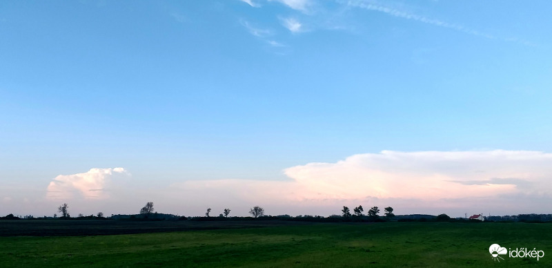 Távoli zivatarok  a Jászságból nézve