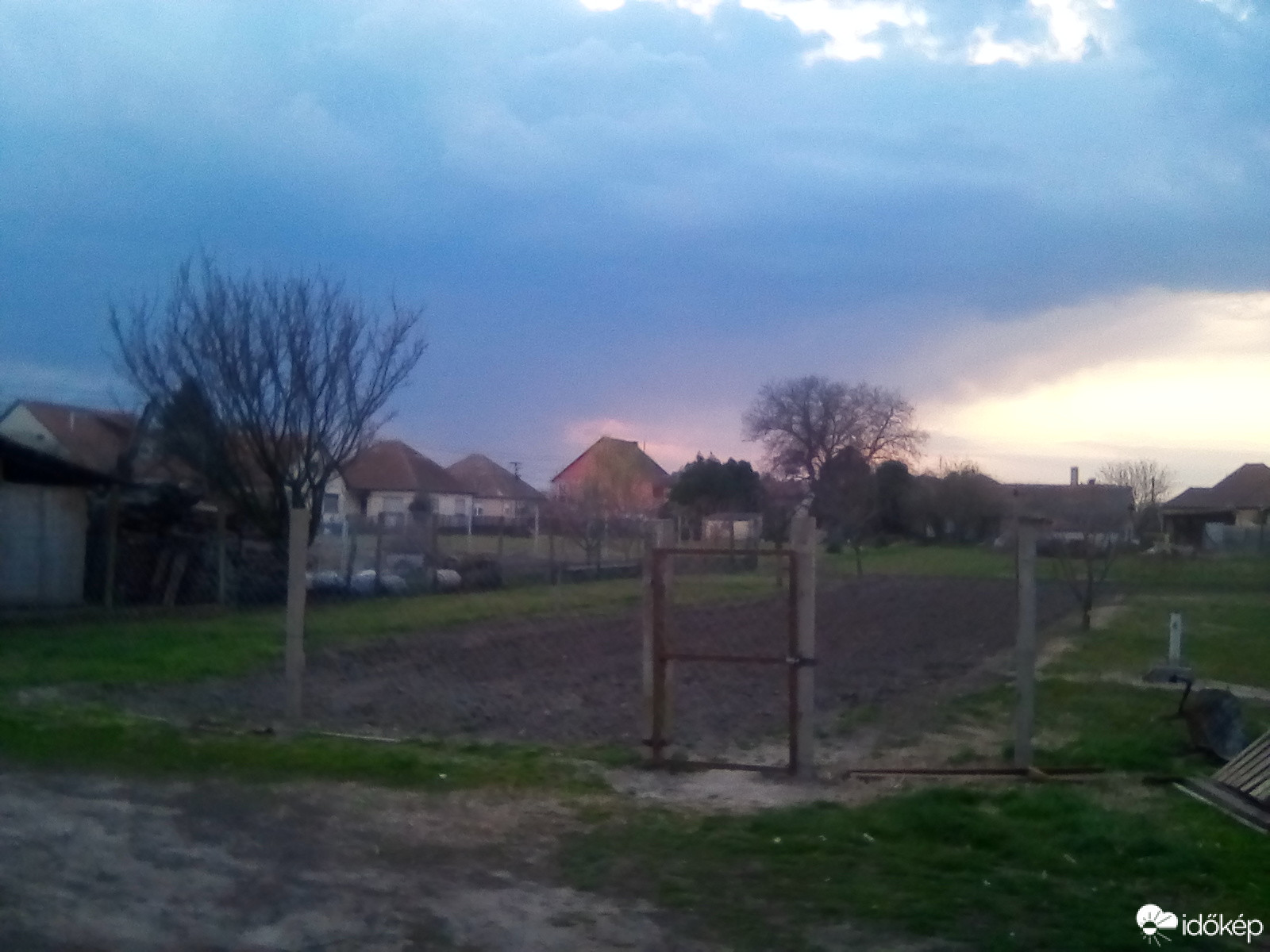 Észlelési fényképek