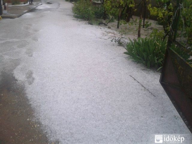 Jégeső-Andrián Moór-Sajtoskál