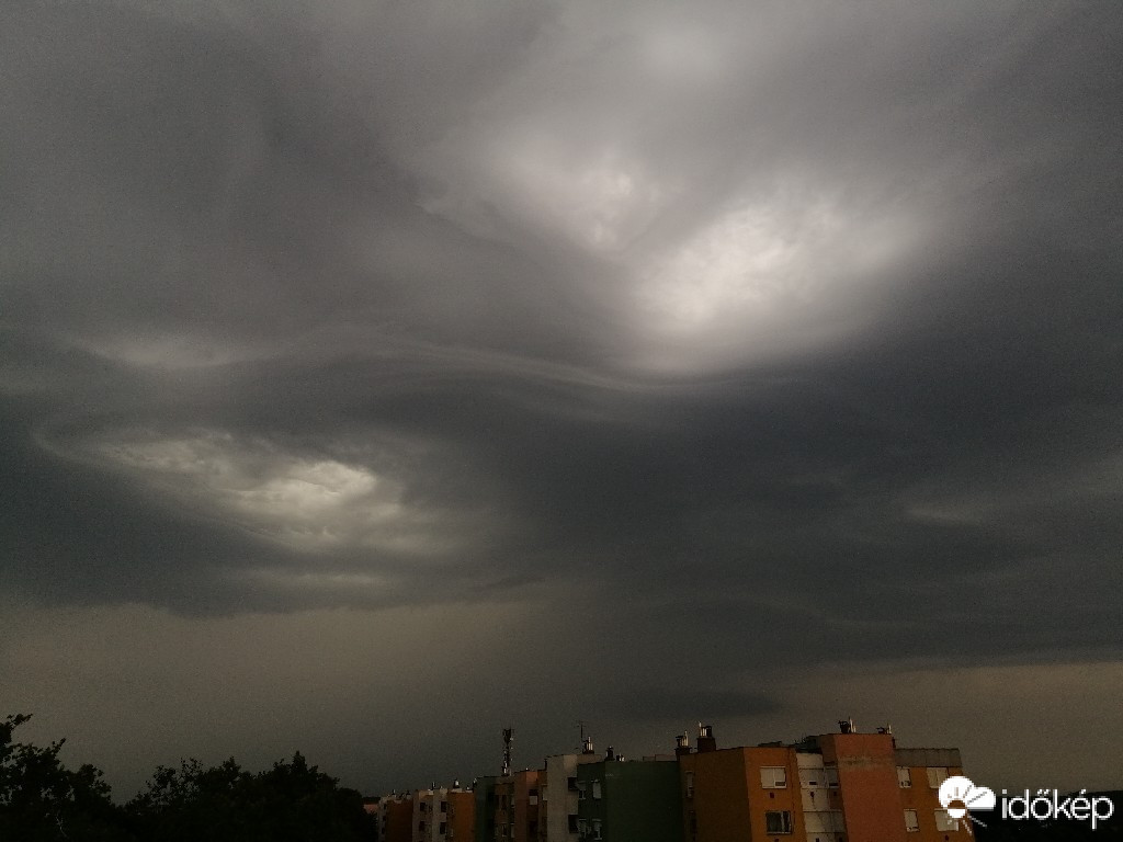 Észlelési fényképek