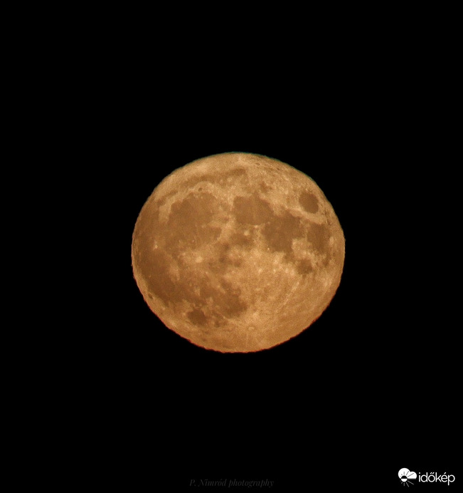 Mai felkelő telihold 