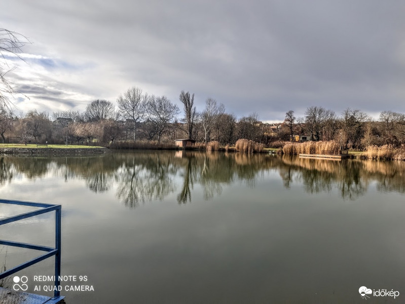 Nem mai, de még nem töltöttem fel. Pétfürdői táj :)