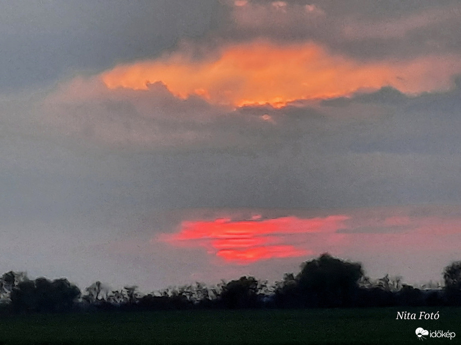 Napnyugta utáni színek