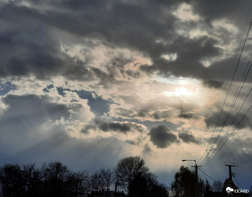 Dévaványa ma délután 4