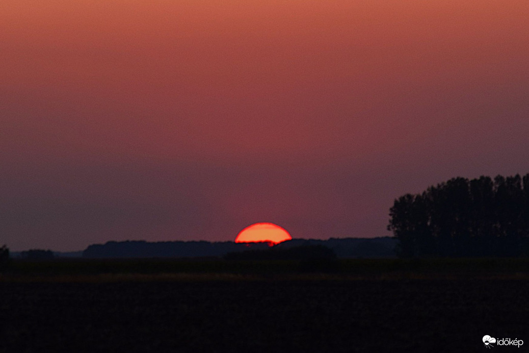 Lemenő nap 