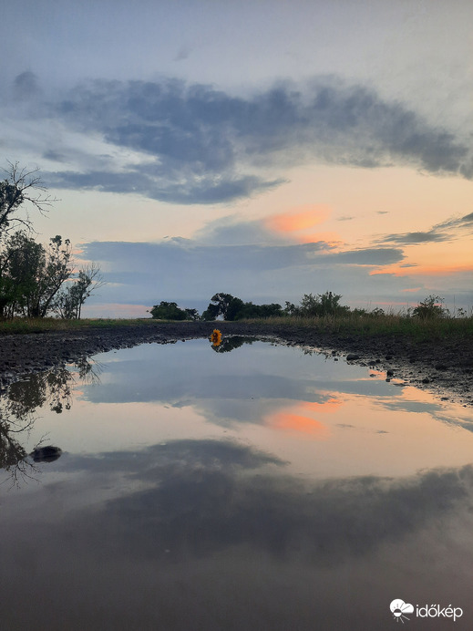 Tükörkép, tegnap este Dévaványán