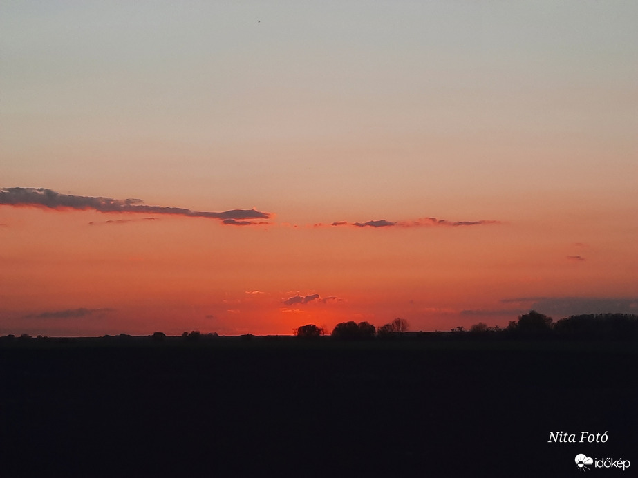 Napnyugta utáni színek