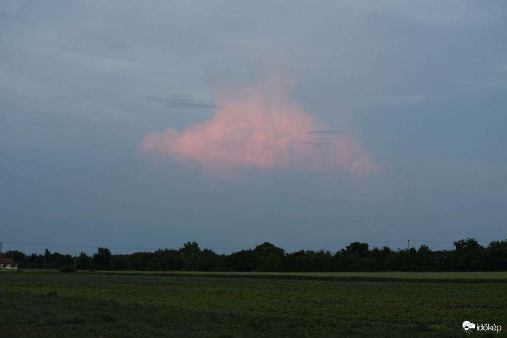 Esti felhő Dévaványán 6