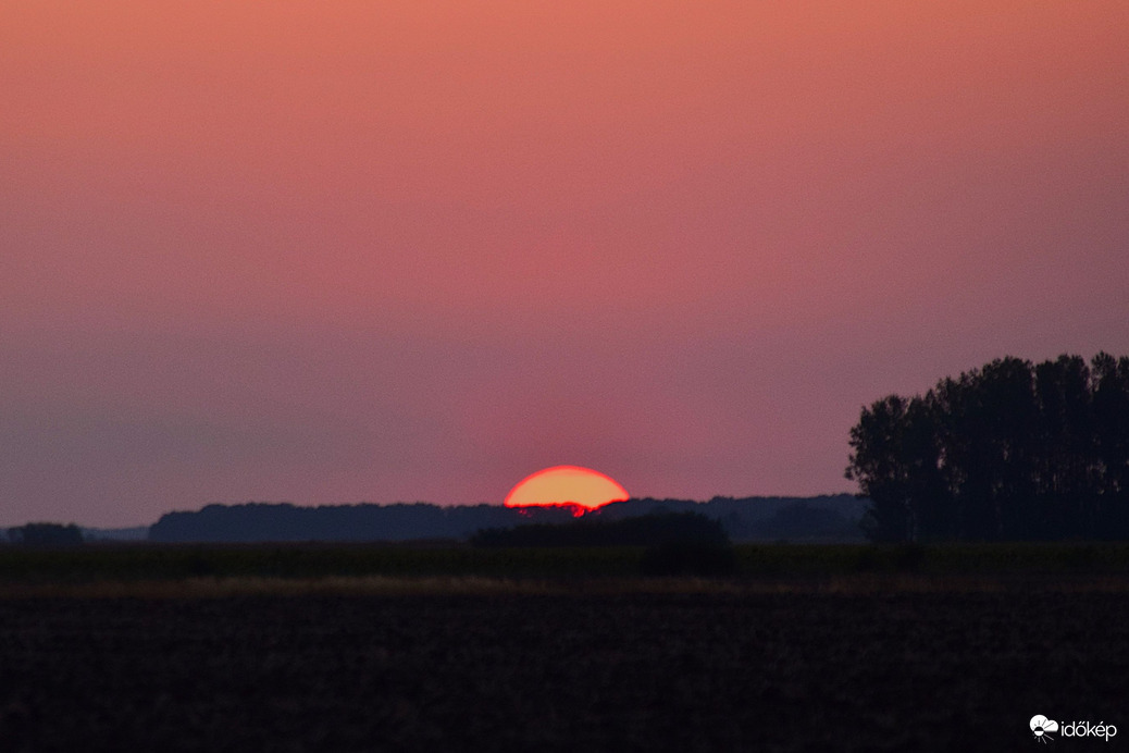 Lemenő nap 