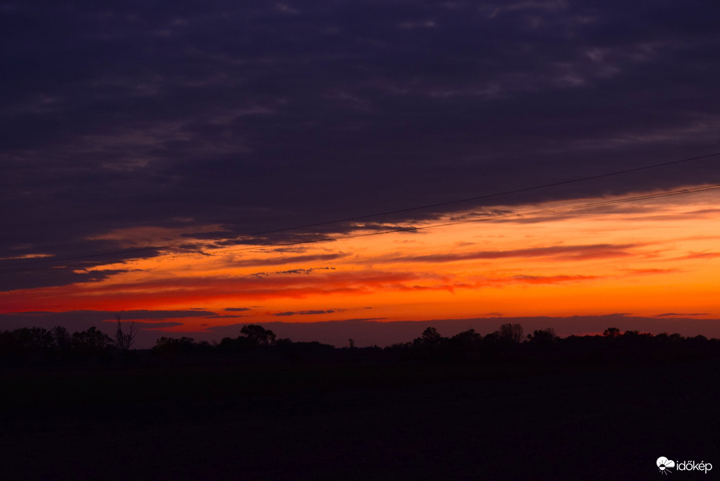 Esti színkavalkád Dévaványán