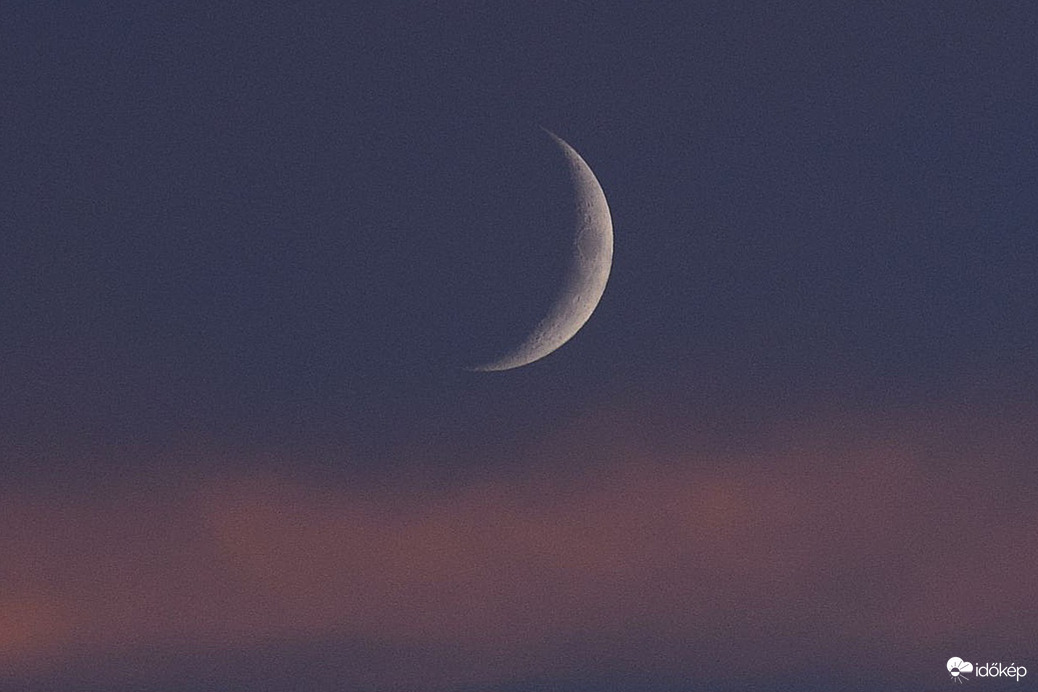 Ma esti hold sarló Dévaványán