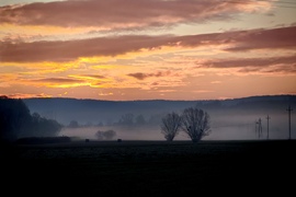 Köd és napfelkelte. 