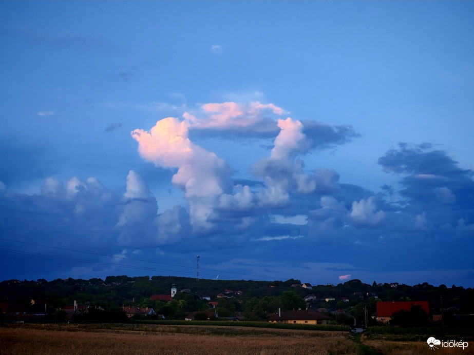 Tornyos felhők