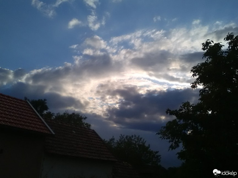 Észlelési fényképek