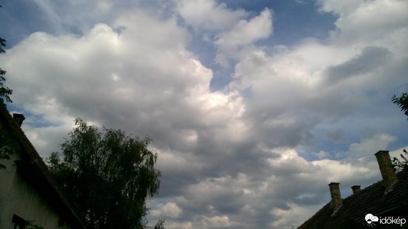 Észlelési fényképek