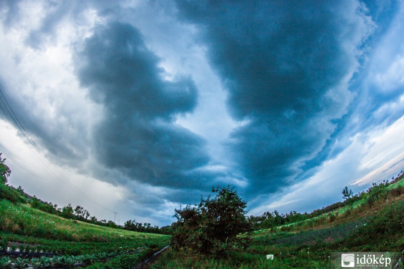 Észlelési fényképek