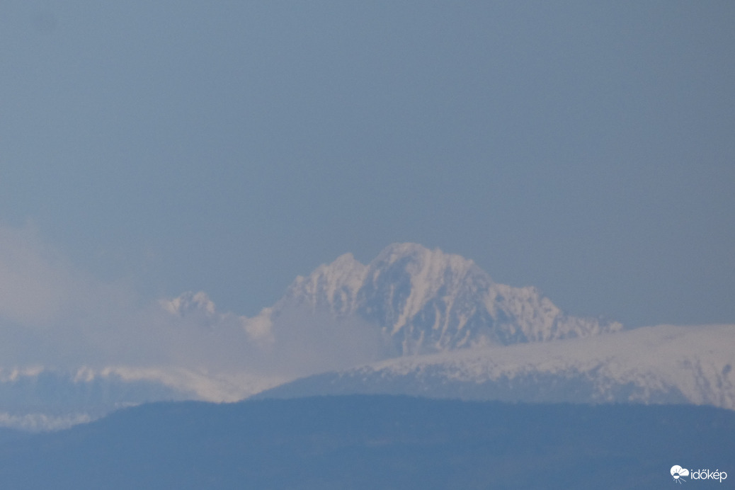 Magas-Tátra a Salgóvár-ból_3