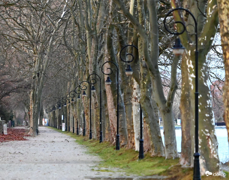 Balatonföldvár - reggeli sétány