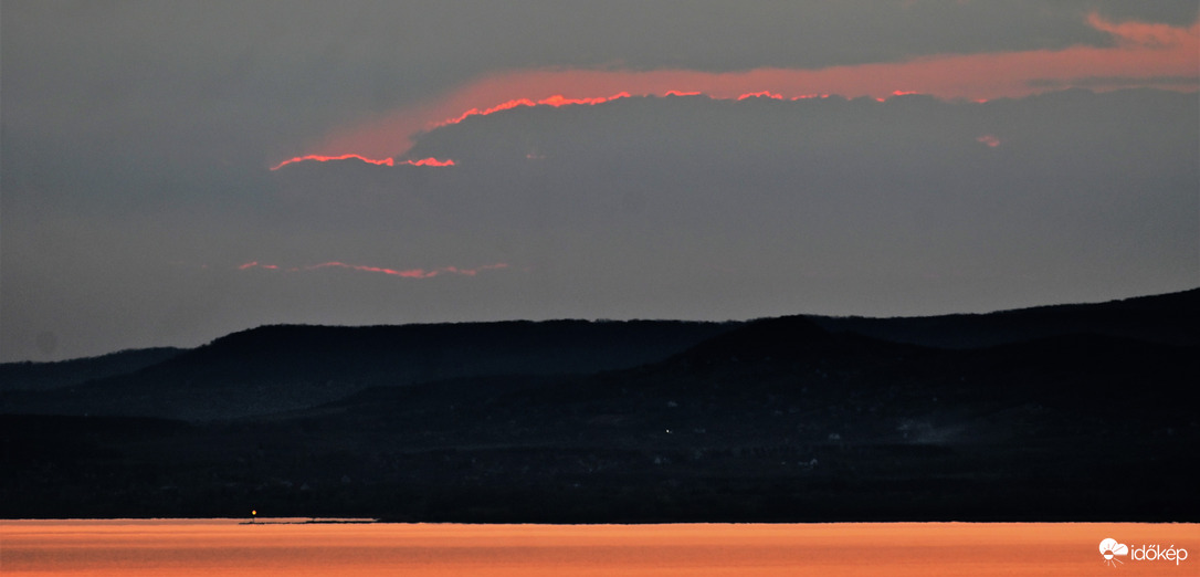 Nagypénteki alkony (bibliai fényekkel)