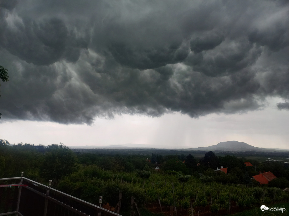 Észlelési fényképek