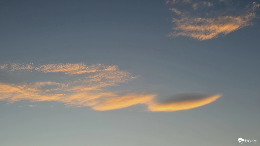 Altocumulus lenticularis