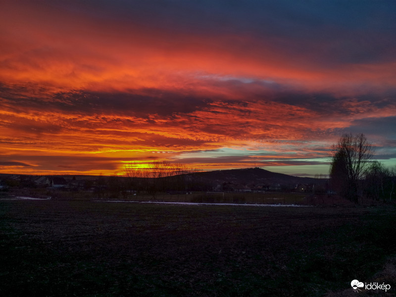 Naplemente Gyöngyöspatán