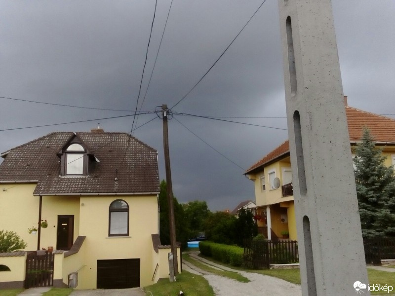 Észlelési fényképek