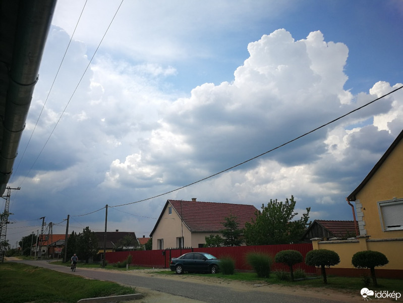 Észlelési fényképek