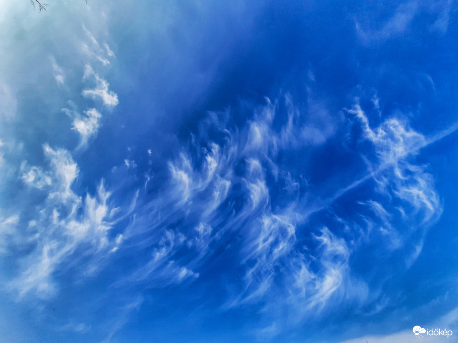 Cirrusok délutánja