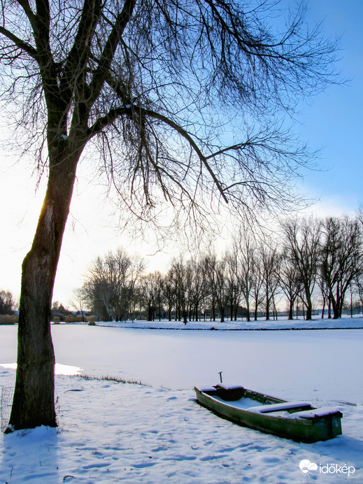 Hóba borult Szigetköz