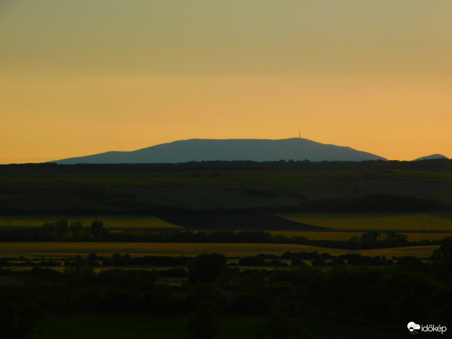 Mátra naplementében