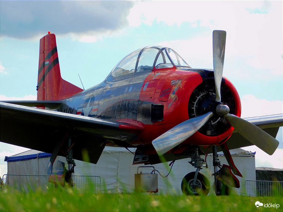 T28