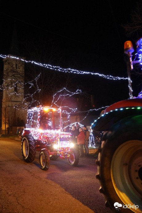 Mai Furtai traktoros felvonulás:) 8