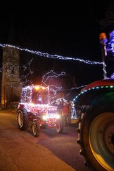 Mai Furtai traktoros felvonulás:) 8