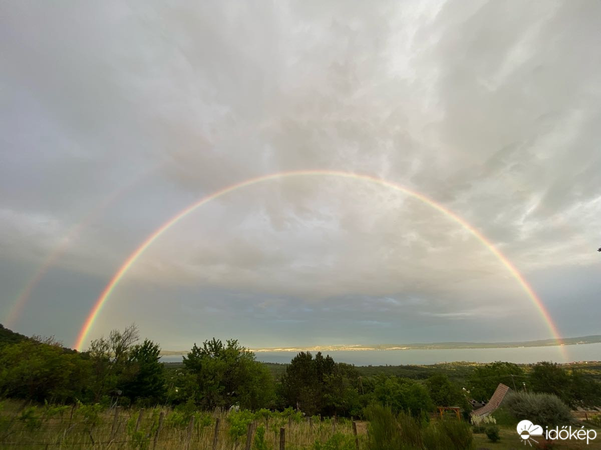 Észlelési fényképek