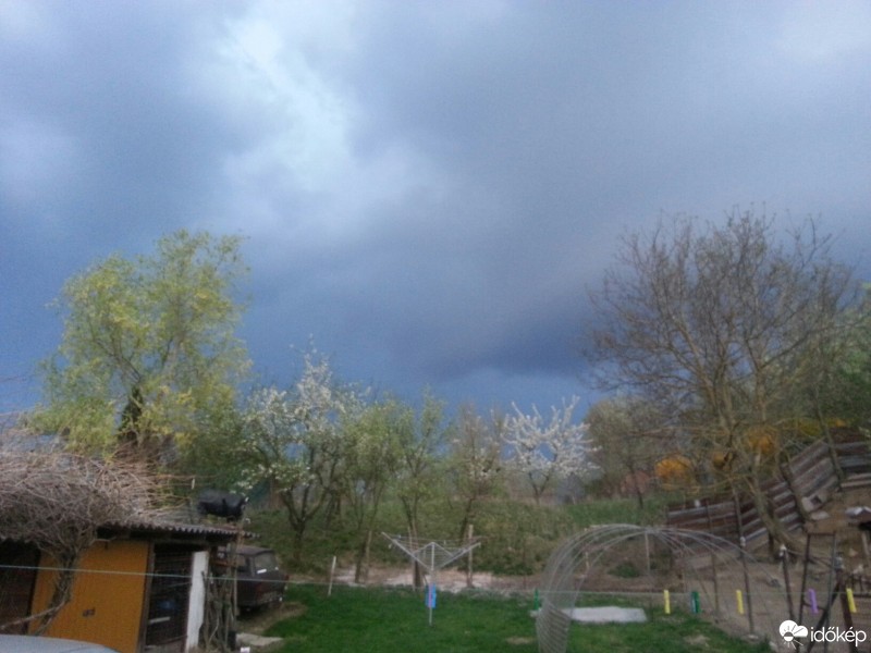 Észlelési fényképek