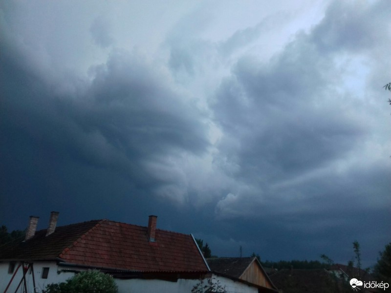 Észlelési fényképek