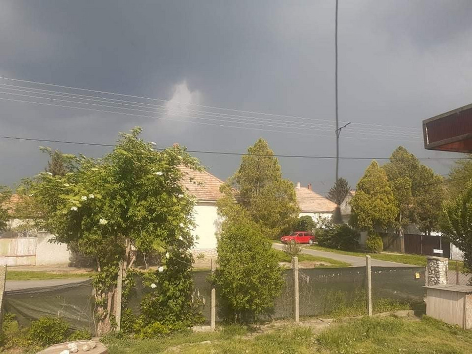 Észlelési fényképek